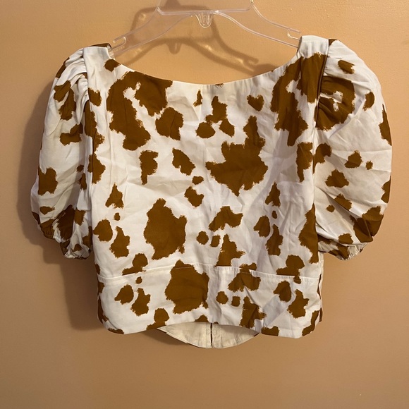 Backyard Roses Bailey Hook Top in white - Picture 5 of 8